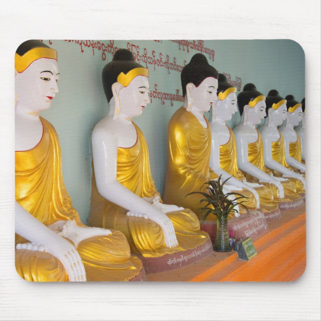 Buddhistische Statuen in Umin Thounzeh Mousepad (Vorne)