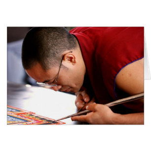 Buddhistischer Mönch, der Mandala erschuf