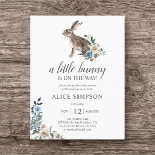 Budget Bunny Boho Dusty Blue Blume Babydusche in Einladungspostkarte