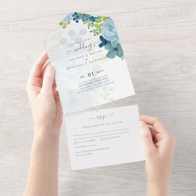 Budget Dusty Blue Flowers Sage Wedding All In One Einladung (Abreißen)