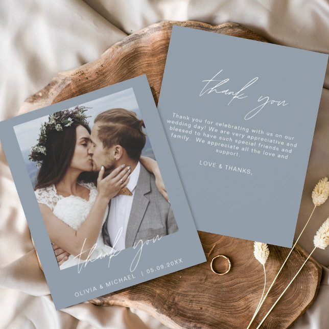 Budget Dusty Blue Wedding Vielen Dank Foto (Von Creator hochgeladen)