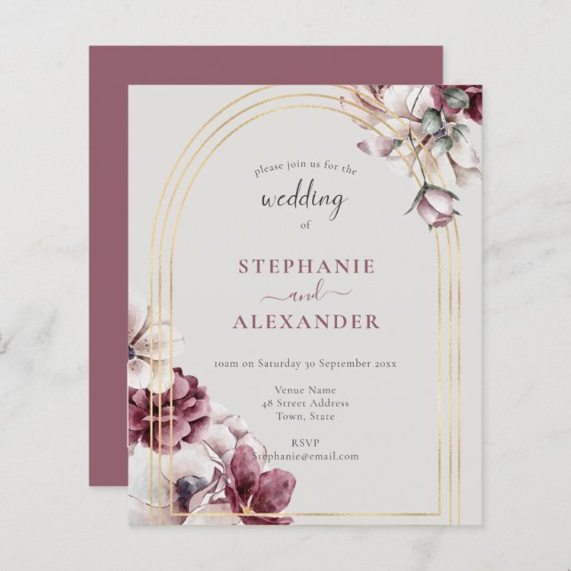 Budget Dusty Plum Floral Wedding QR Code Einladung (Vorne/Hinten)