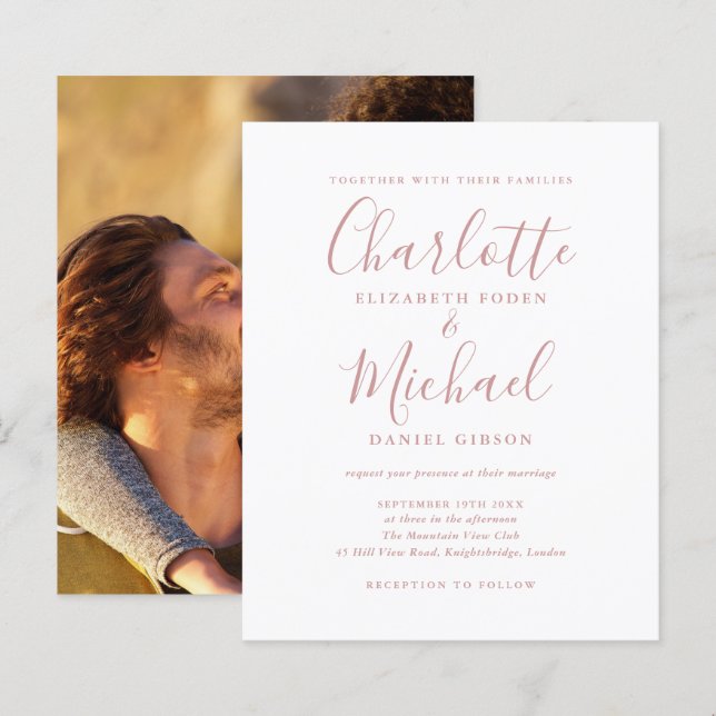 Budget Dusty Rose Script Wedding Foto Einladung (Vorne/Hinten)