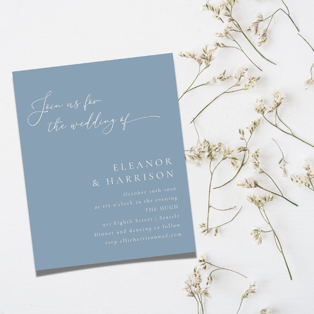Budget Elegant Dusty Blue Script Wedding Einladung (Von Creator hochgeladen)