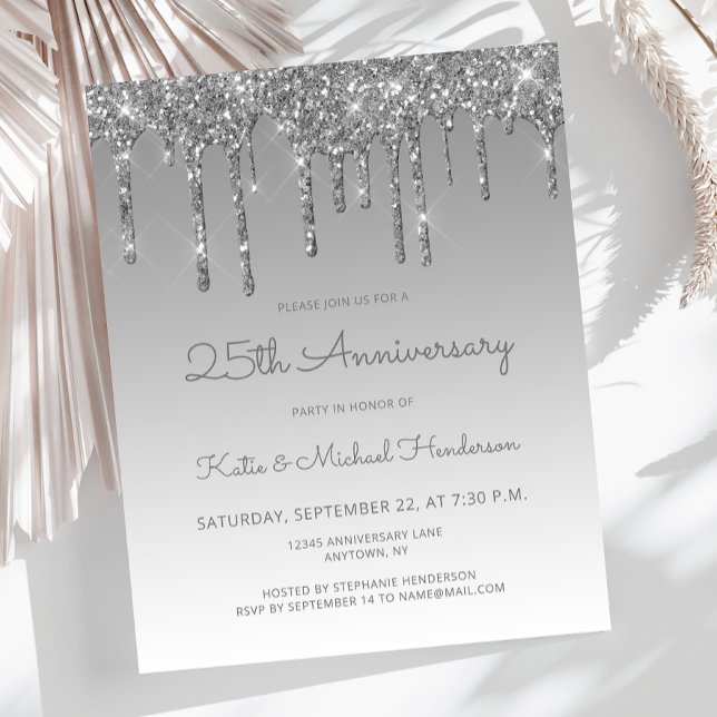 Budget Glitter Silver 25th Anniversary Invitation (Von Creator hochgeladen)