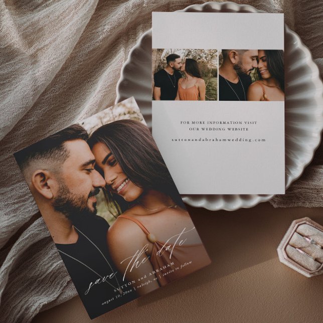 Budget-Hochzeitsfoto-Save-the-Date-Skript Flyer (Elegant script simple 3 photo overlay wedding save the date announcement cards.)