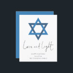 Budget Liebe Light Star der David Hanukkah Card<br><div class="desc">Liebe Light Star der David Hanukkah Card. Ein Budget Preis SMALLER 4, 5" x 5, 6" Flachkarte auf einem glänzenden SEMI GLOSS 110 lb Kartenstock (ähnlich der Dicke einer Postkarte) BITTE BEACHTEN: Der Umschlag mit dieser Karte ist etwas größer als die Karte selbst. Moderner Minimaler Stil mit einem Star of...</div>