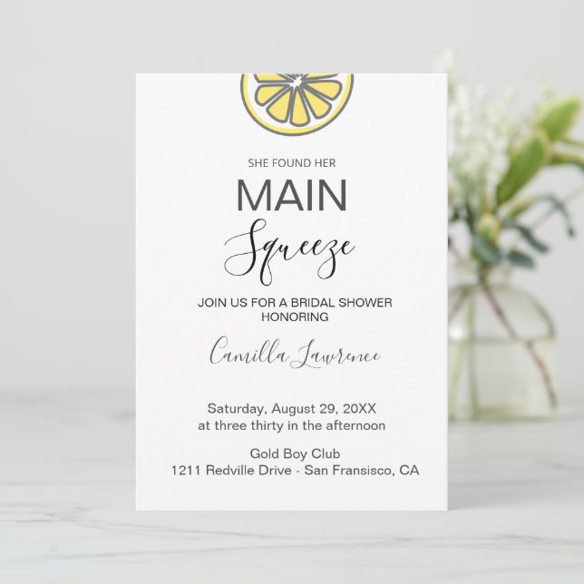 Budget Main Squeeze Tropical Citrus Bridal Shower  Einladung (Stehend Vorderseite)