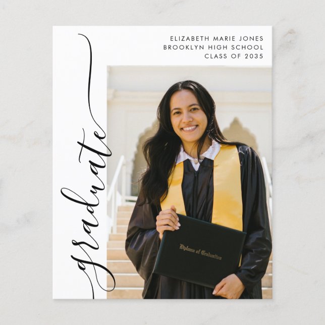 Budget Minimalistisch Graduate Foto Abschluss Card (Vorderseite)