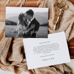 Budget Modernes kalligrafisches Skript Hochzeitssk Dankeskarte<br><div class="desc">Dieses Budget flache Hochzeit Dankeschön-Karte bietet Ihr volles Hochzeitsgarantie-Foto mit Kalligraphie-Skript-Overlay. Passen Sie Ihre besondere Hochzeit Dankeschön auf der Rückseite,  oder entfernen Sie es,  um den Rücken leer für Ihre handgeschriebene Nachricht des Dankes verlassen.</div>