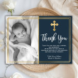 Budget Navy Blue Gold Taufe Vielen Dank Karten<br><div class="desc">Budget, elegante marineblaue Taufe und Taufe danke Karten. Vielen Dank an Familie und Freunde mit dieser modernen personalisierten Dankeschön an religiöse Flachkarte. Es enthält ein handgeschriebenes Skript "Danke", um doppelte Imitate goldenen Rahmen auf marinischem Hintergrund. Dieses moderne schöne Foto danke Ihnen Karte wird auch perfekt für Taufe / Taufen /...</div>