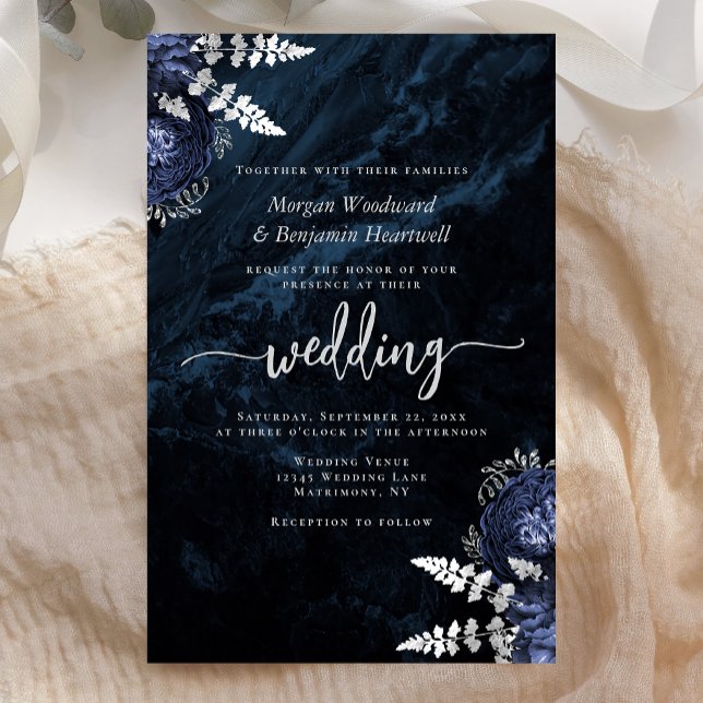 Budget Navy Blue Silver Floral Wedding Invitation (Von Creator hochgeladen)