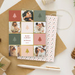 Budget Pastel & Gold Weihnachtsbaum Foto Collage<br><div class="desc">Erleben Sie den Zauber der Saison mit unserer exquisiten Holiday Card. Mit einer faszinierenden 5-Foto-Collage in Pastellfarben und Gold, einem charmanten Weihnachtsbaum und der herzlichen Botschaft "Merry and Bright" in elegantem Sans-Serif-Schriftart. Fügen Sie eine persönliche Touch mit Ihrem Familiennamen und dem Jahr hinzu. Das fröhliche und lebendige Design kehrt zu...</div>