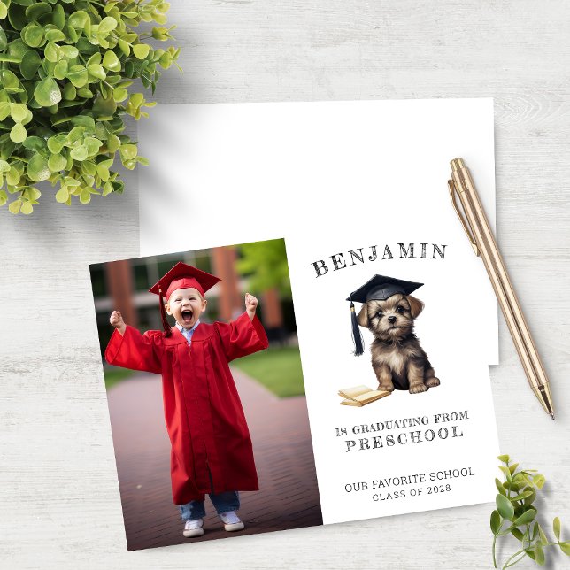 Budget Preschool Grad Ankündigung Scruffy Puppy (Von Creator hochgeladen)