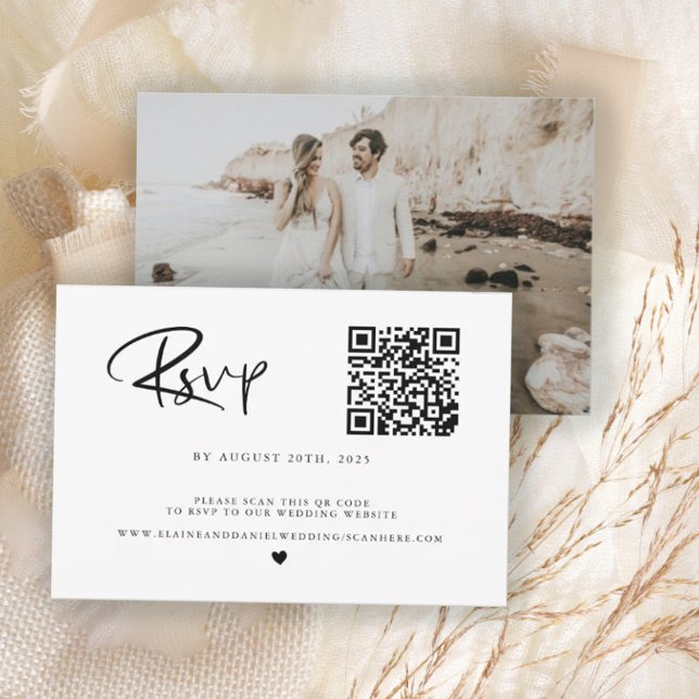 Budget QR Code Foto Black & White RSVP Karte (Von Creator hochgeladen)