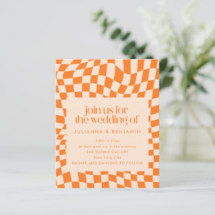 Budget Retro Orange Karo Hochzeits-QR-Code-Einladu