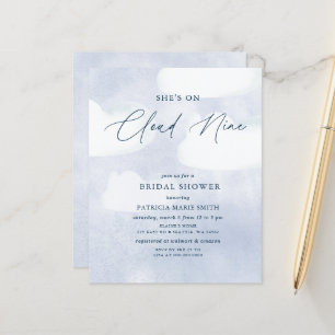 Budget Sie ist auf Cloud Nine Brautparty Einladung