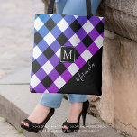Buffalo Karierter Lila rosa Monogrammname<br><div class="desc">Personalisierte Tasche mit einem coolen Büffel Karo karierte Muster in den Farben lila, rosa, blau und schwarz mit einem Monogramm und Namen in Ihrer Wahl von Text Schriftart Stile und Farben. Fügen Sie einen Namen hinzu, oder löschen Sie den Beispieltext, um den Bereich an der schwarzen massiven Ecke leer verlassen....</div>