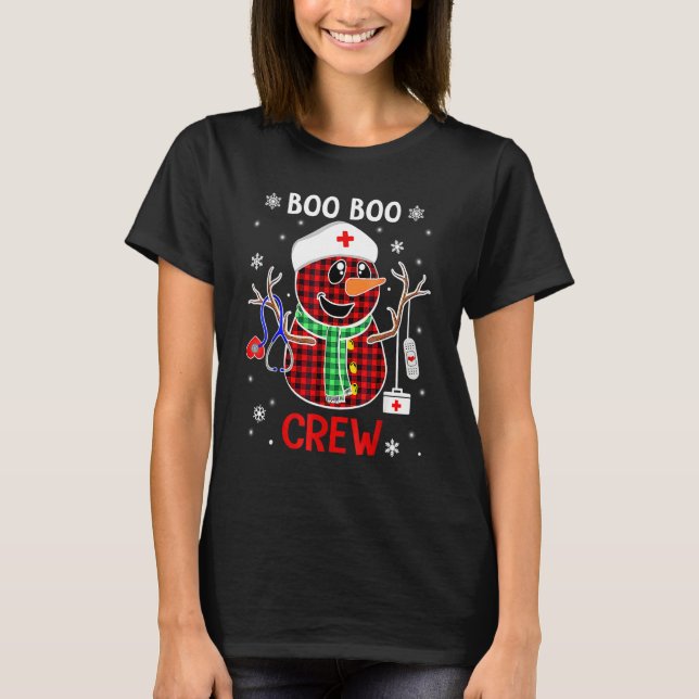 Buffalo Plaid Snowman Nurse Boo Boo Crew Christmas T-Shirt (Vorderseite)