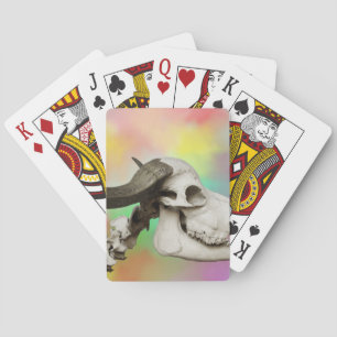 Buffalo-Schädel im Hintergrund Spielkarten