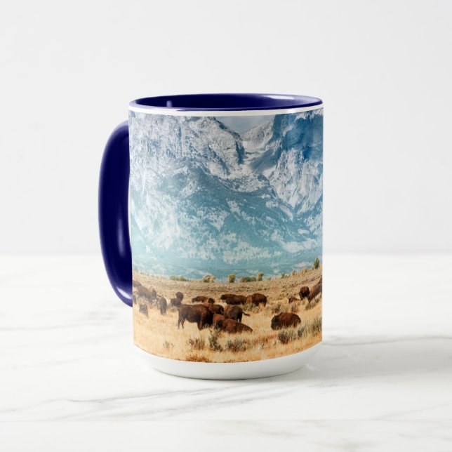 Buffalo Unterhalb des Grand Teton Mountains Tasse (Vorderseite Links)
