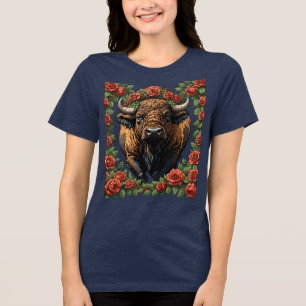 Büffel umgeben von roten Rosen Tri-Blend Shirt