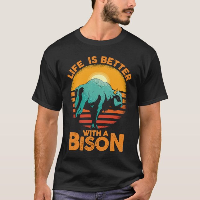 Büffelflüsterer Fluffige Kuh mit einem Bison T-Shirt (Vorderseite)