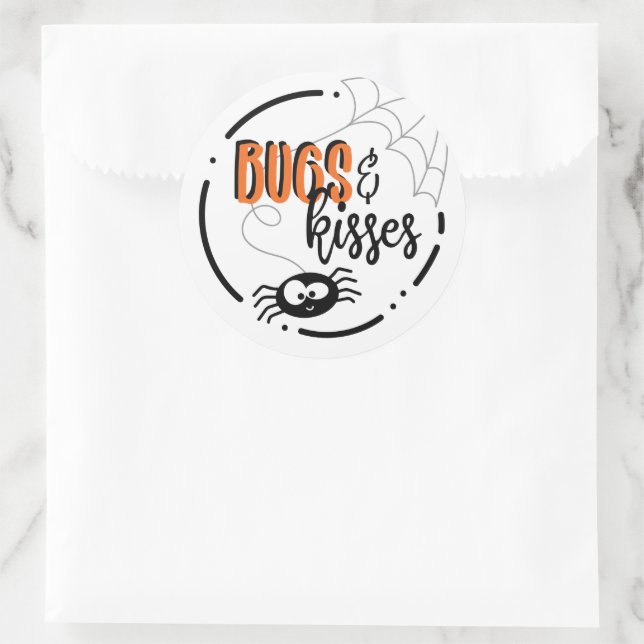 Bugs & Kisses Circle Halloween Stickers (Tasche)