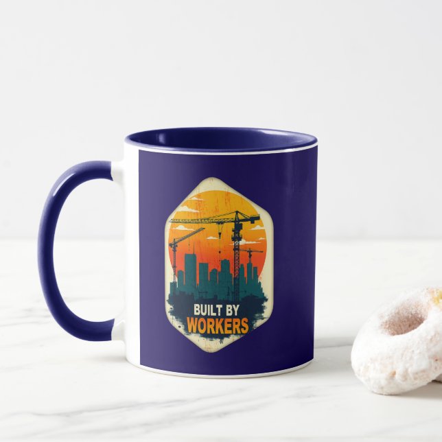 Built by Workers Industrial Skyline Labor Day Shir Tasse (Mit Donut)