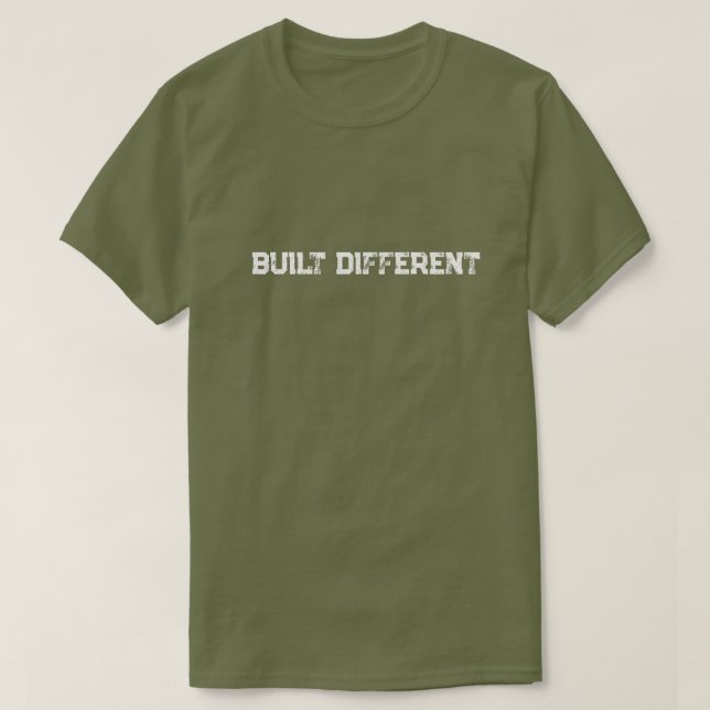 Built Different – Bold Motivational Men's Shirt (Design vorne)