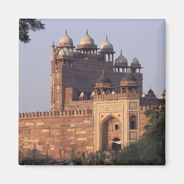 Buland Darwaza Gate of Victory) an die Dargah Magnet (Vorne)