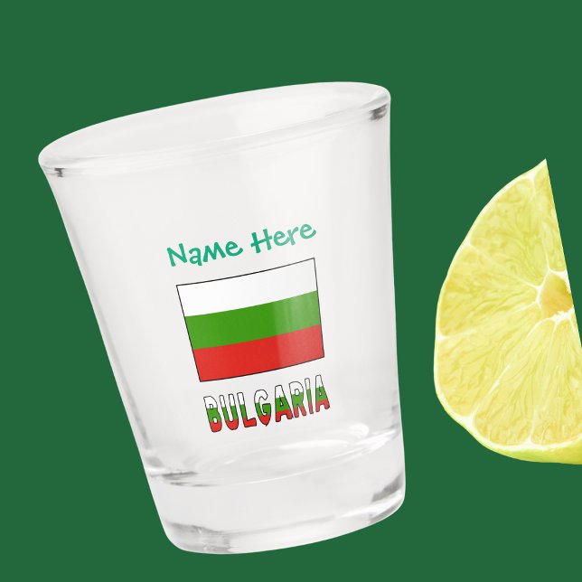 Bulgarien - Bulgarische Flagge Personalisiert Schnapsglas (Bulgarian Flag on shot glass with word BULGARIA below in flag colors..Green text for name above.)