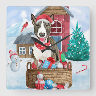 Bull Terrier Dog im Schnee Weihnachtshundehaus Quadratische Wanduhr