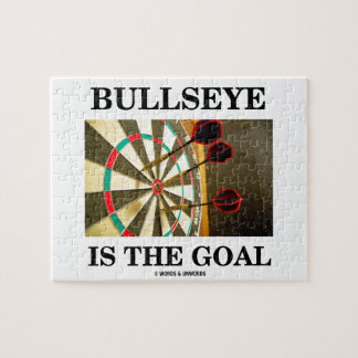 Bullauge ist das Ziel (drei Pfeile auf Dartboard) Puzzle
