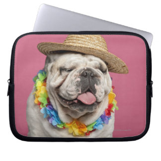 Bulldog (18 Monate alt) mit Strohhalm Laptopschutzhülle