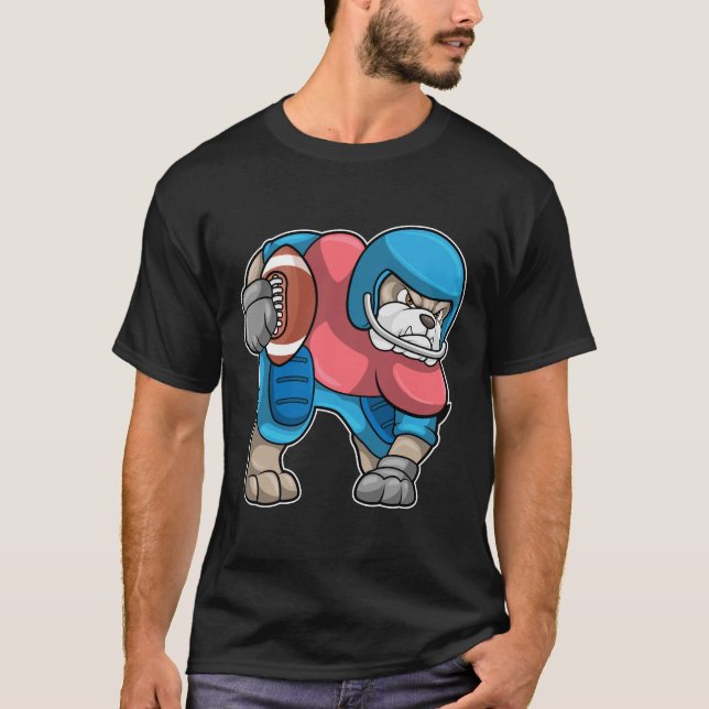 Bulldog beim Sport mit Fußball und Helm T-Shirt (Vorderseite)
