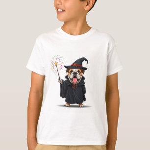 Bulldog-Hexe beim Zaubern T-Shirt