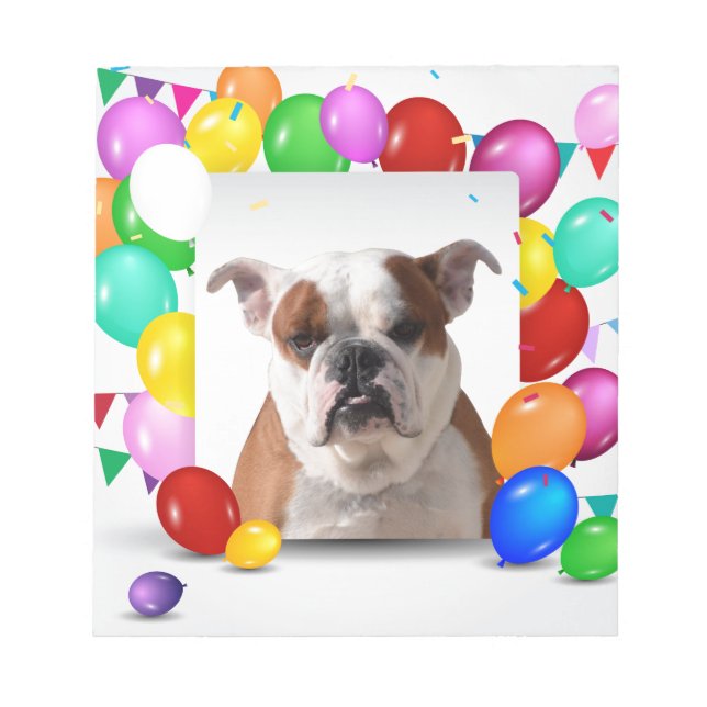 Bulldog Hund mit bunten Balloons Geburtstag Thema Notizblock (Vorderseite)