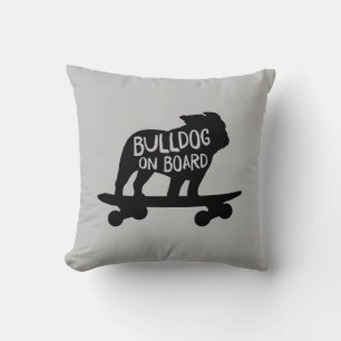 Bulldog on Board Skateboarding Dog Silhouette Kissen