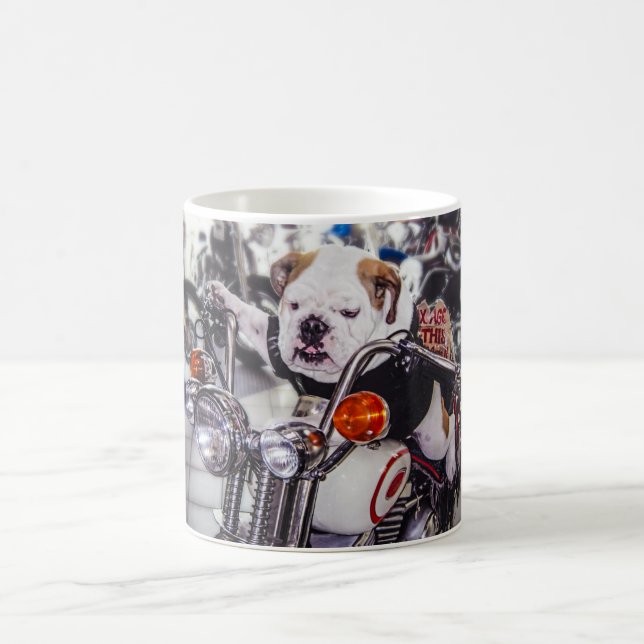 Bulldogge auf Motorrad Tasse (Mittel)