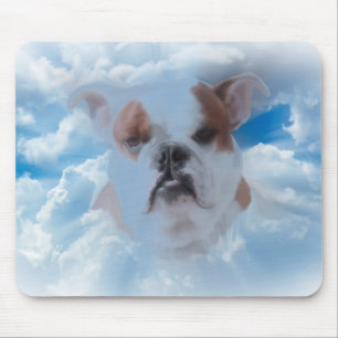 Bulldogge mit Himmelswolken Mousepad