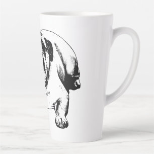 Bulldogge unbeeindruckt vom Schnee Milchtasse
