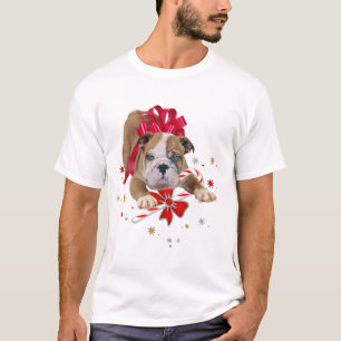 Bulldoggenwelpe mit rotem Bogen und Zuckerstange T-Shirt