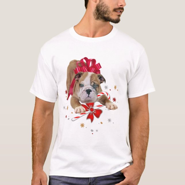 Bulldoggenwelpe mit rotem Bogen und Zuckerstange T-Shirt (Vorderseite)