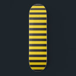 Bumblebee Black Yellow Horizontal Lines Bumble Bee Skateboard<br><div class="desc">Sie werden sehen, wie jeder die niedliche Hummelästhetik, die dieses Design hat, durch die Kombination zweier Farben Liebe. Für die Liebhaber der klassischen und einfachen, ist dies großartig. Wenn Sie gewollt haben, jedem zu zeigen, wie viel Sie Bienen Liebe, dieses lustige und niedliche Design mit schwarz-gelben horizontalen Streifen wird jeden...</div>