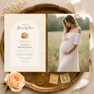 Bun in the Oven Gingham Foto Baby-Party-Einladung Einladung