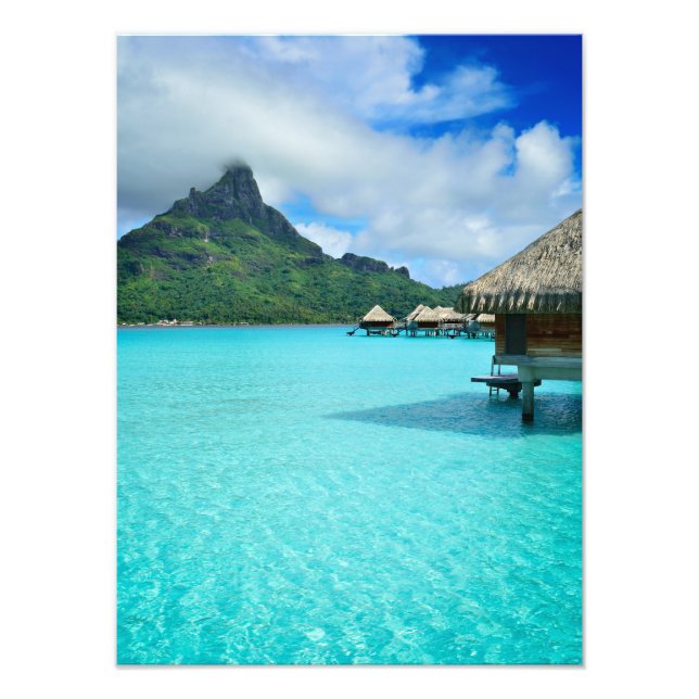 Bungalows im Wasser in der Lagune von Bora Bora Fotodruck (Vorne)