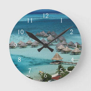 Bunglows of Beachcomber Hotel Runde Wanduhr
