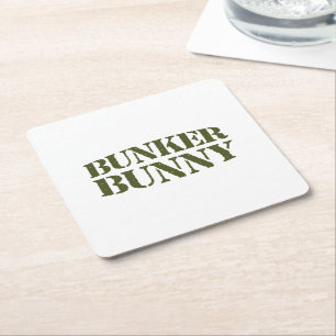 BUNKER BUNNY RECHTECKIGER PAPPUNTERSETZER
