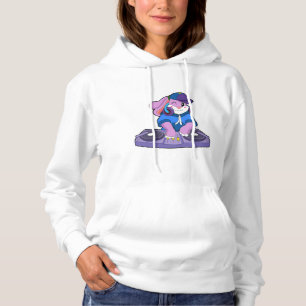 Bunny als Musiker mit Mixer Hoodie